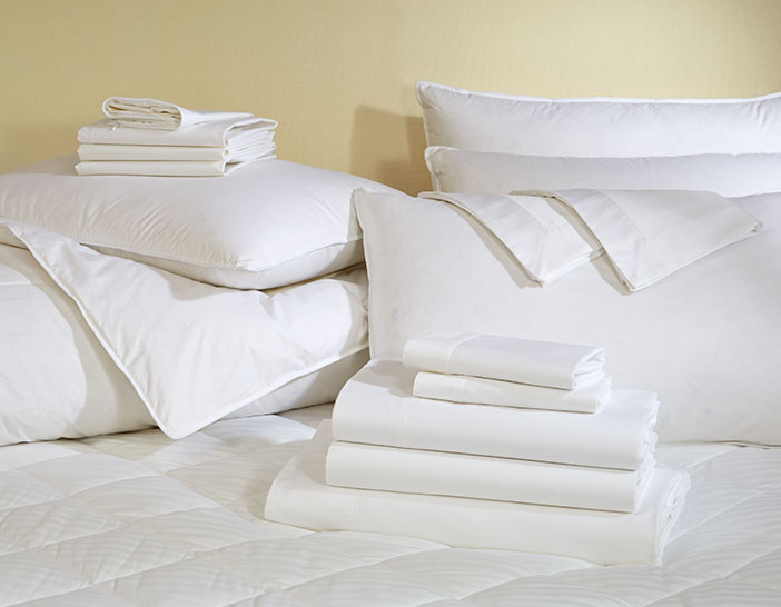 luxury-collection-signature-bedding-set-LUX-1230-BE-WH_lrg